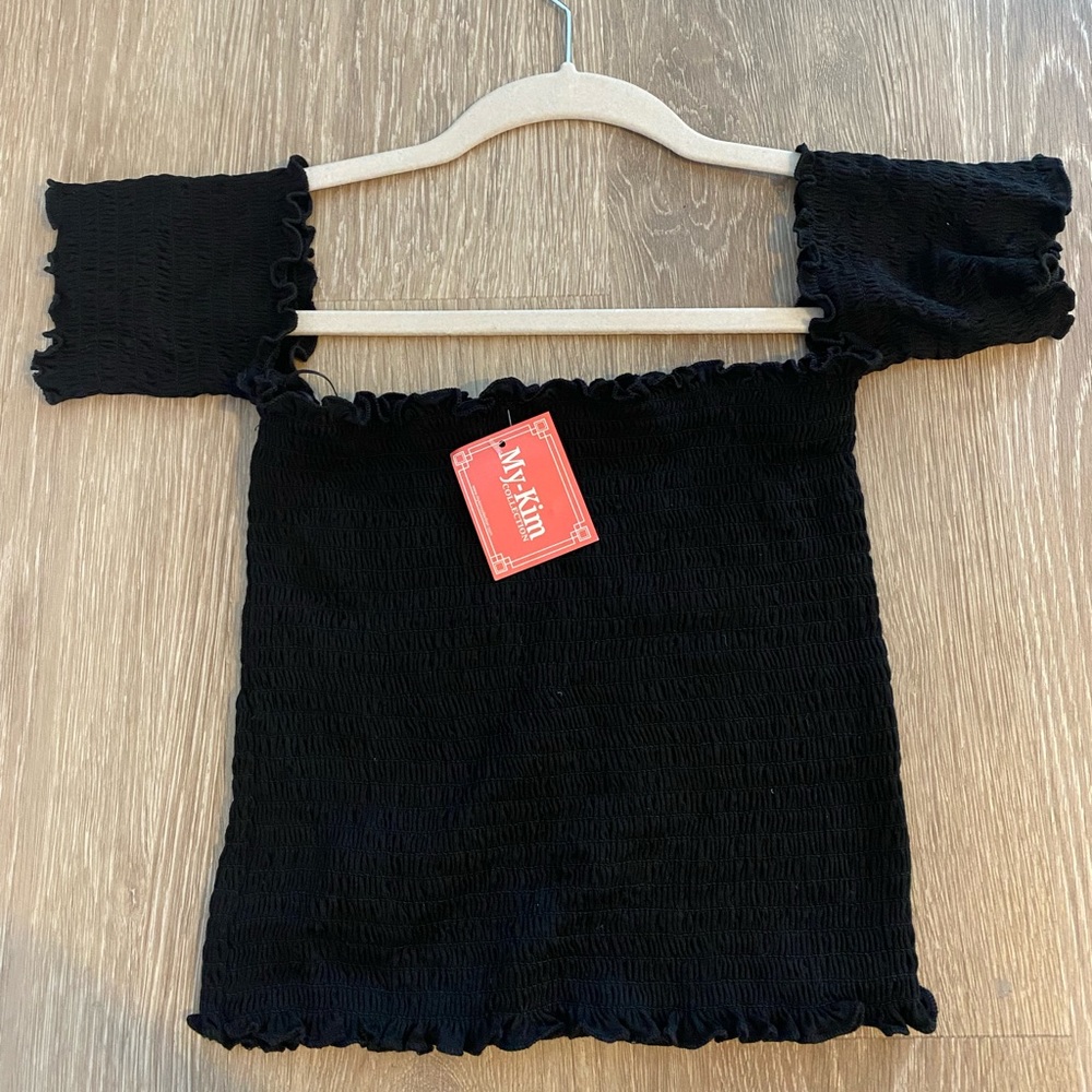 Never been worn My Kim off the shoulder black crop top size M/L